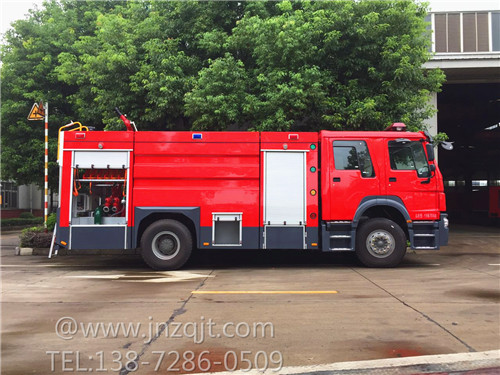 重汽8吨泡沫消防车 微信图片_20171213085301.jpg